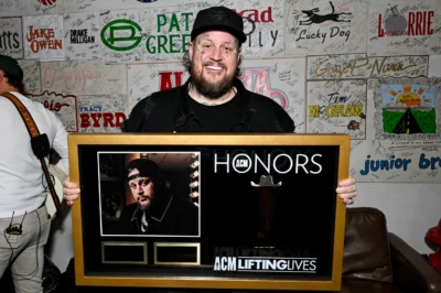 Jelly Roll Marks Over $500K Raised For ACM Lifting Lives This Year
