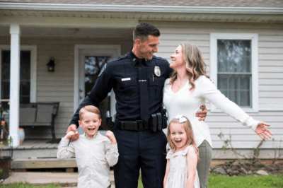 I Came Home After Seven Years of War Expecting Silence — Then Two Little Voices Shouted “Daddy” and Shattered Everything I Thought I Knew.