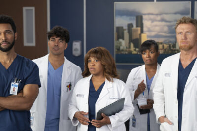 TV HISTORY CONTINUES: Grey’s Anatomy is officially renewed for Season 23 at ABC. 🏥 The legendary series is still holding its place as the longest-running primetime medical drama on television — and it’s not slowing down. With new storylines ahead and more lives hanging in the balance at Grey Sloan Memorial, the next season is expected to bring another wave of emotional cases and shocking twists. 👀