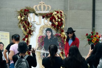 Michael Jackson’S PERSONAL DOCTOR MADE ONE DECISION THAT CHANGED POP MUSIC FOREVER…: But the detail pulling people back into this story isn’t the medication — it’s what happened inside the bedroom just hours before everything went wrong 😳👇